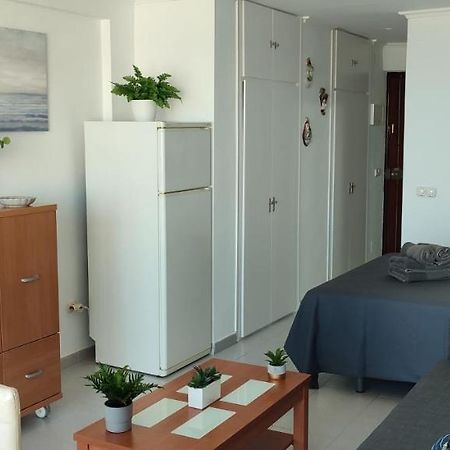 Апартаменты Turisstiko Playa Carvajal Фуэнхирола Экстерьер фото