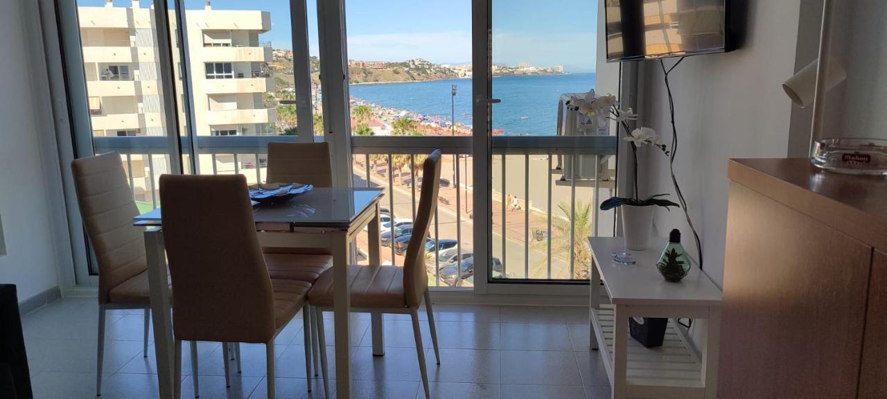 Апартаменты Turisstiko Playa Carvajal Фуэнхирола Экстерьер фото